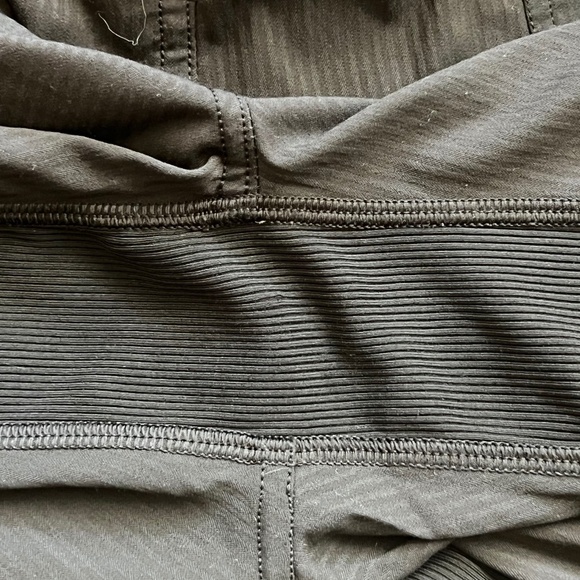 Lululemon Dance Studio Crop 25" Black Athletic Pants Size 4 - Picture 9 of 10